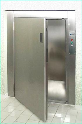 dźwig towarowy mały