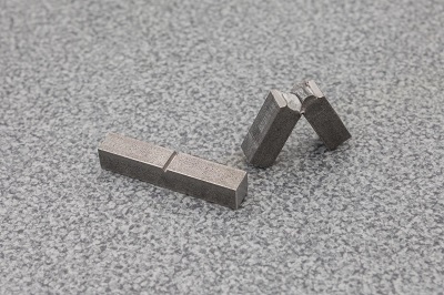 Probka materialu poddana probie udarnosci