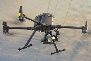 Dron DJI Matrice 300 RTK z kamerą termowizyjną Zenmuse H20T